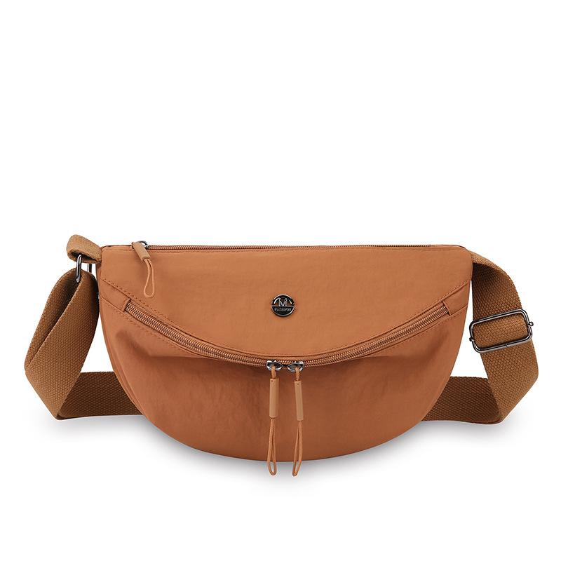 Women's Bag New Lightweight Nylon Shoulder Bag Casual Joker Simple Messenger Bag Fashion Shopping Chest Bag.