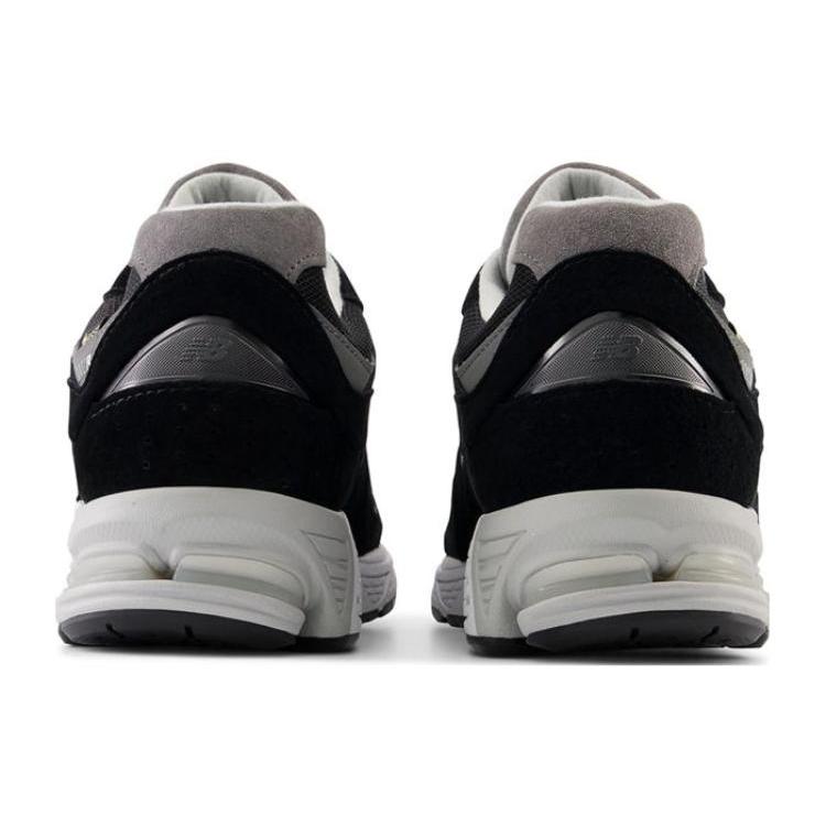 New New Balance 2002R Gore Tex Black Castlerock M2002RXD