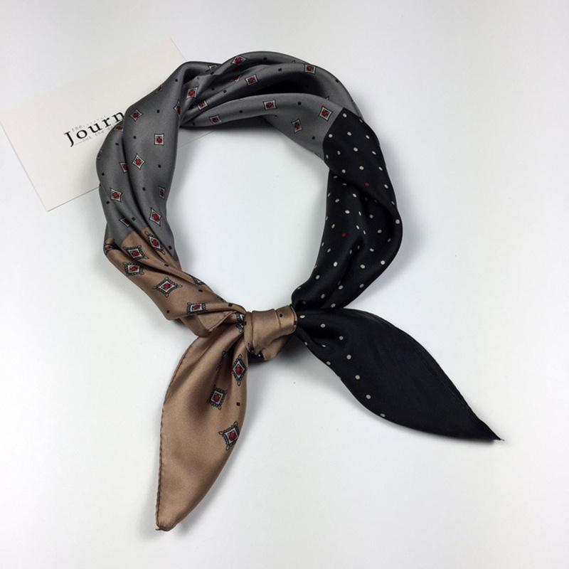 2024 Design Fashion Print Satin Square Silk Scarf for Women Hand Bag Wrist Wraps Lady Scarves Shawl Neckerchief Foulard Luxury