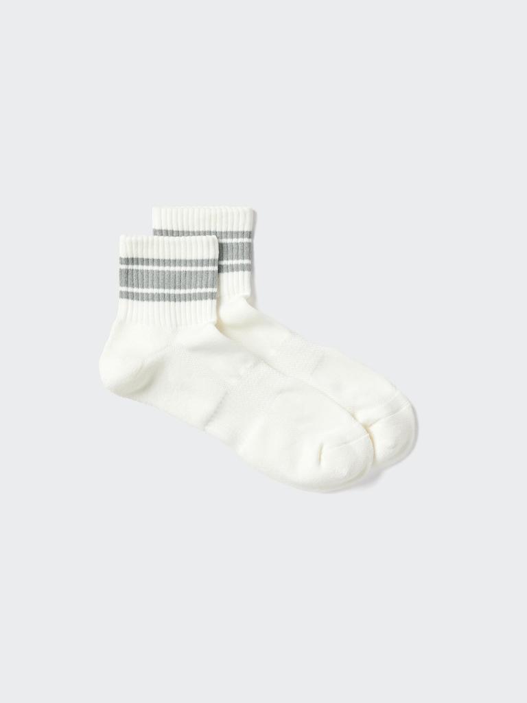 Uniqlo Sports Half Socks  File Line 