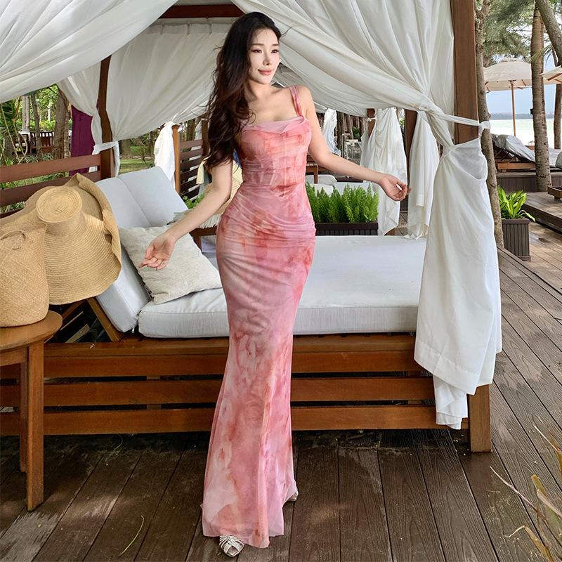 Lan Yingying Seaside Vacation Waist Long Dress One-word Shoulder Pleats, Smudging, Slim-fitting Hip-wrapped Suspender Dress Women