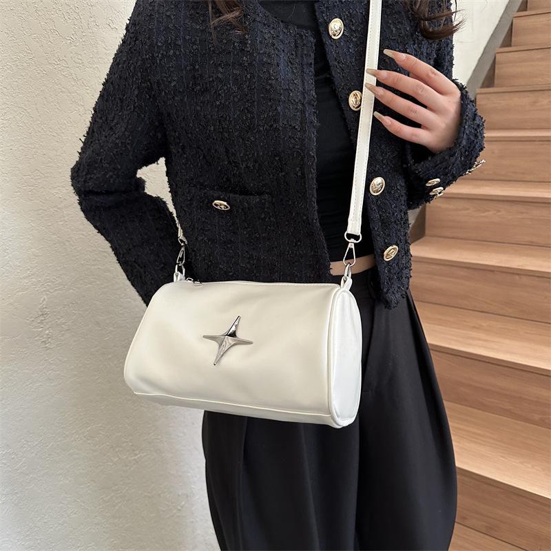 Retro texture solid color 2025 winter new simple casual fashion large capacity shoulder crossbody armpit cylinder bag