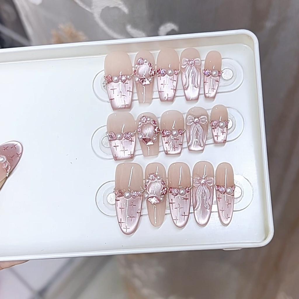 Hand-woven Armor Sweetheart Little Flavor Three-dimensional Hand-painted Bow Little Flavor Cat Eye High-end Nail Art