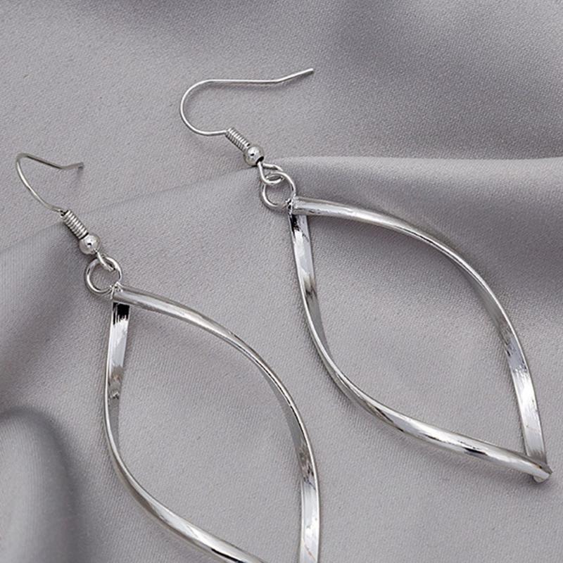 

Европейские и американские серьги-капли воды Женская мода Волнистые витые серьги Стиль Милые Супер блестящие Подвески для ушей Ювелирные изделия