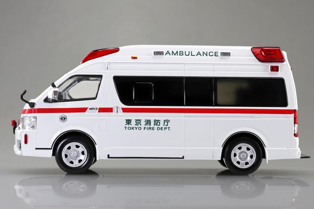 Aoshima 1/32 Scale Rakupla Snap Kit No.02-HM Toyota Himedic Ambulance, Color-Coded Plastic Model