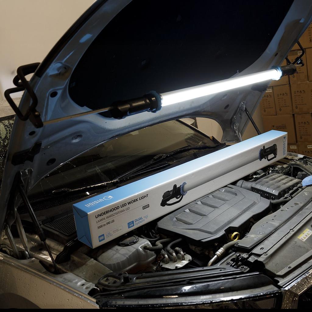 Werkstattleuchte / Leuchtstofflampe mit Halteklammern für unter die Motorhaube, 30W 3000 lm, AC/DC