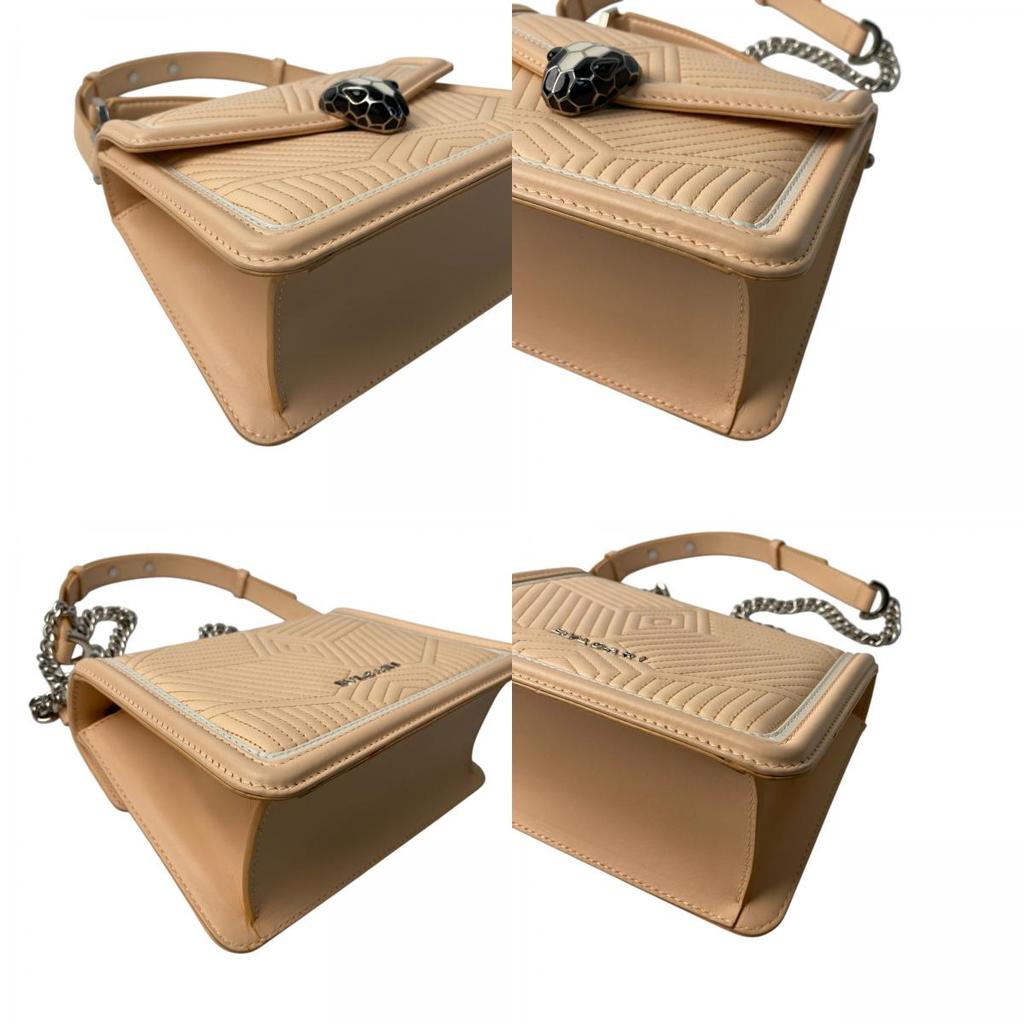 Używana torebka na ramię BVLGARI Różowa skóra Kobiety