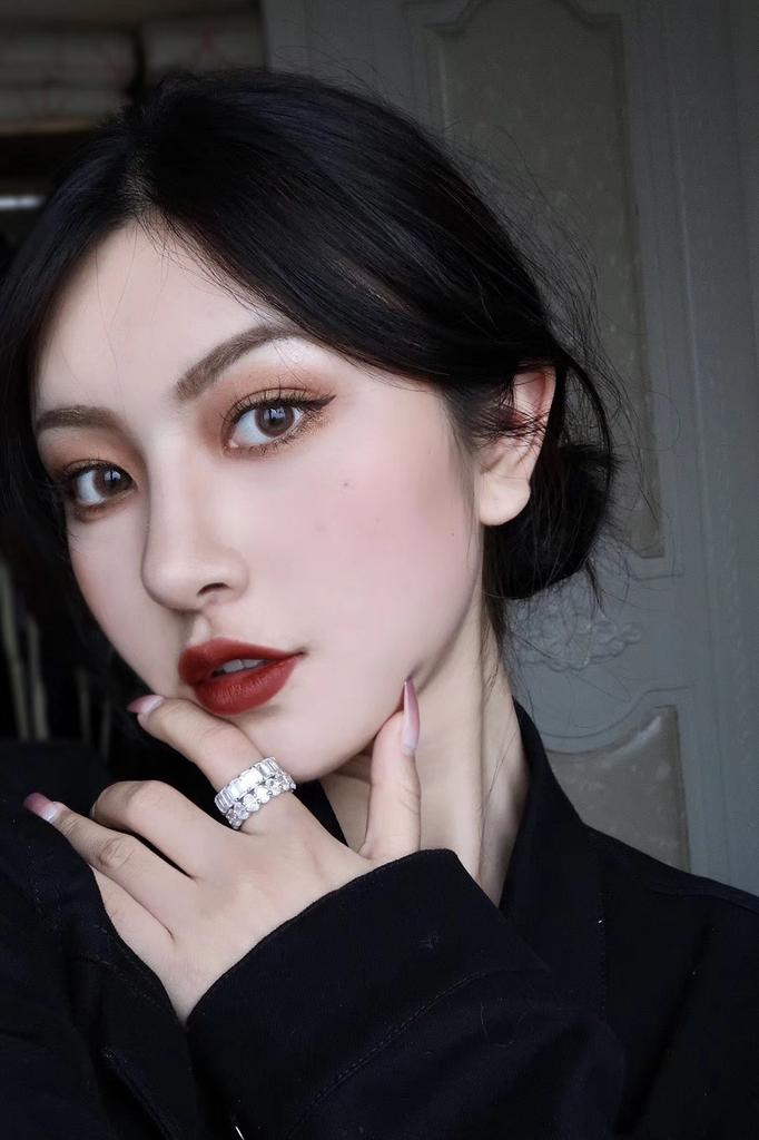 Neu Luxus Weibliche Weiß Kristall Stein Ring Rose Gold Silber Hochzeit 925 Silber Ring Weibliche Nette Oval Zirkon Engagement Schmuck