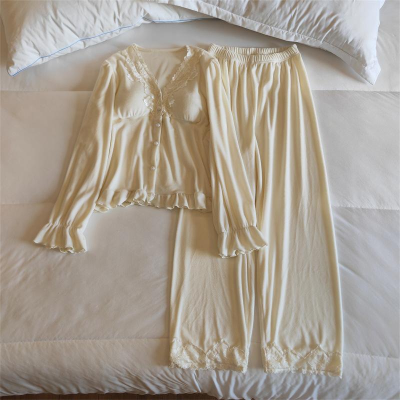 Milch Aprikose Insel Fleece Pyjama Set für Damen mit integriertem BH, Süße Spitzenverzierung, Warme Dünne Fleece Hauskleidung für Frühling Herbst Winter