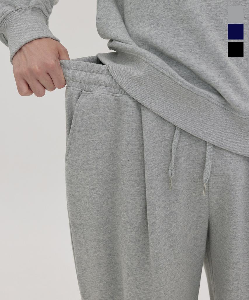 Akeusi Wide One-Pleat Training Elastic Pants (3 Colors)