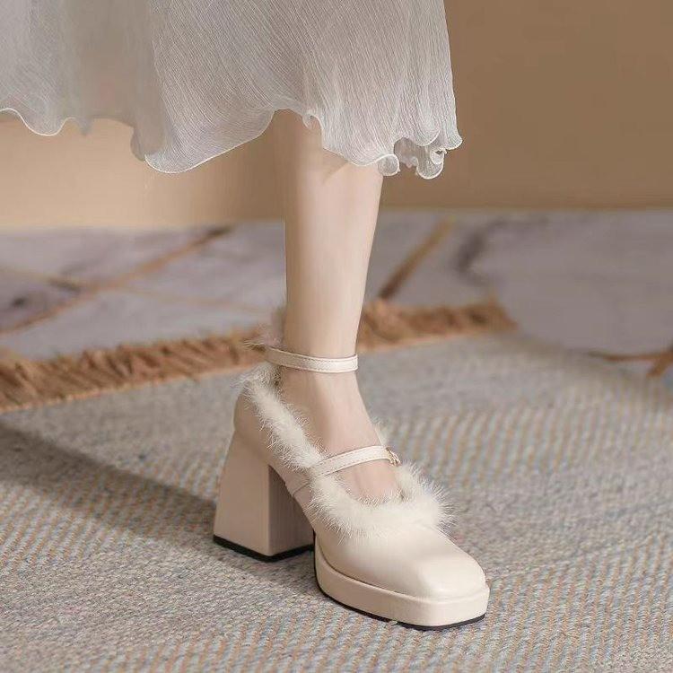 Autumn and winter velvet French fairy one-word buckle high heels women's thick heel bridesmaid shoes medium heel fluffy Mary Jane single shoes