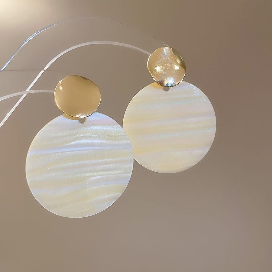 French Retro Silver Needle Round Flat Round Resin Fringed Earrings Light Luxury High-end Earrings Versatile Earrings