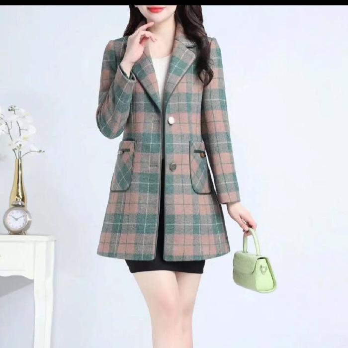 

2025 Women s Elegant Plaid Trench Coat: Mid-Length, Versatile Autumn/Winter Jacket for a Stylish Look L зелёный
