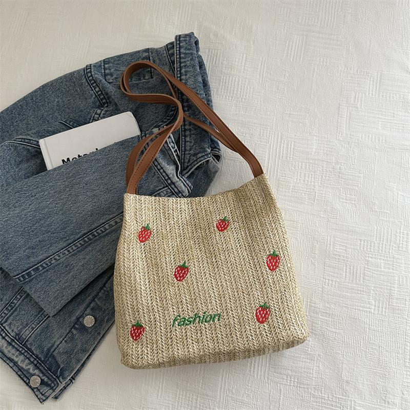 Stylish Korean Woven Bag For Women 2024 Fresh And Fun Beach Ready Tote With Interior Phone Pocket