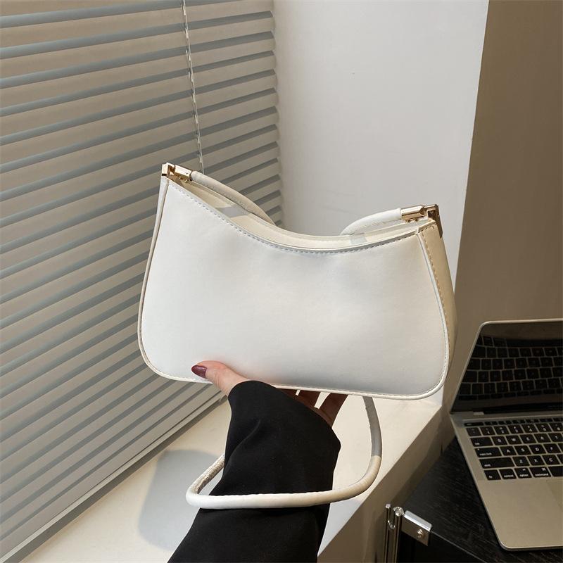 

Summer new casual design commuter solid color simple fashion retro shoulder underarm messenger bag women белый