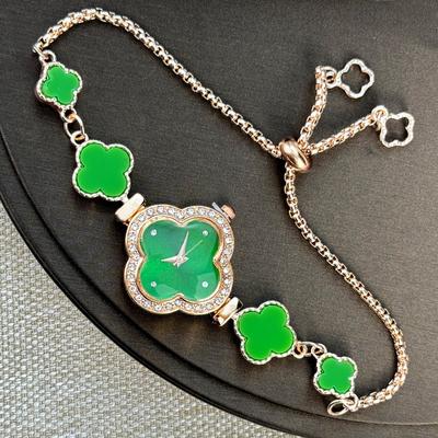 New Pulling Quartz Watch with Four Leaf Clover and Diamond Set for Women, Light Luxury Fashion Female Student Bracelet Watch
