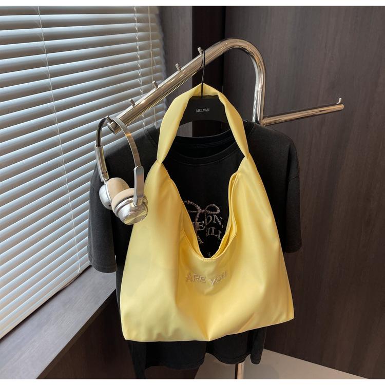 2025 Autumn/Winter Women's Large Canvas Tote with Letter Embroidery - Fashionable Shoulder Bag.
