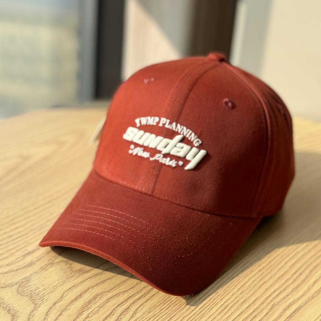 New style face-slimming cap for women, Korean version with letter embroidery, hard-brimmed baseball cap, versatile for couples, suitable for travel,