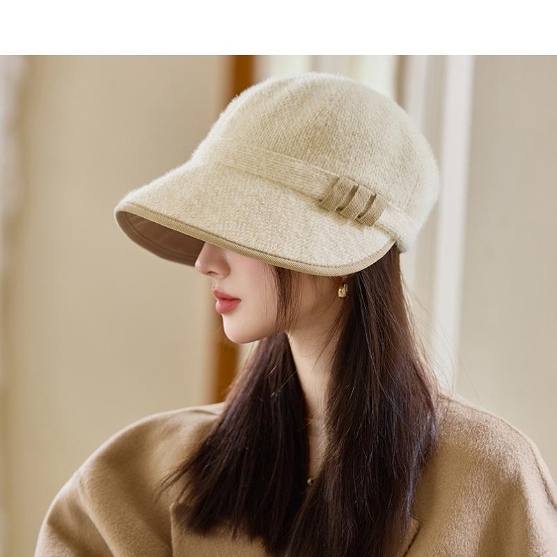 

Вязаная шапка женская осенне-зимняя теплая шапка шапка-ведро бежевый