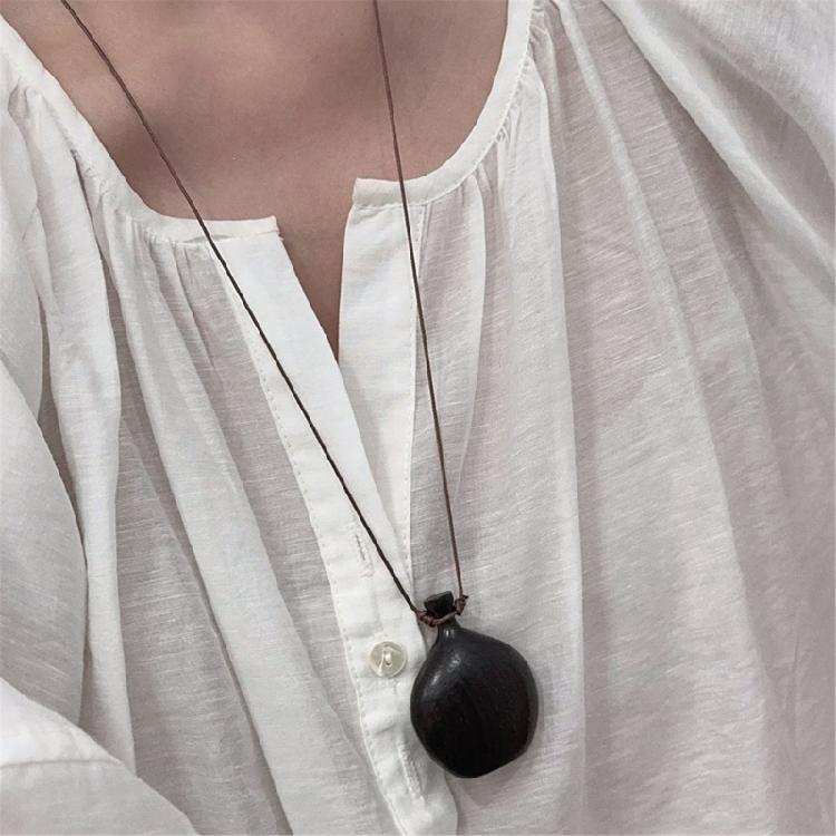 Traditional Chinese Style Wood Pendant Necklace with Sliding Knot Unique Flask Necklace Suitable for Adjustable Fit