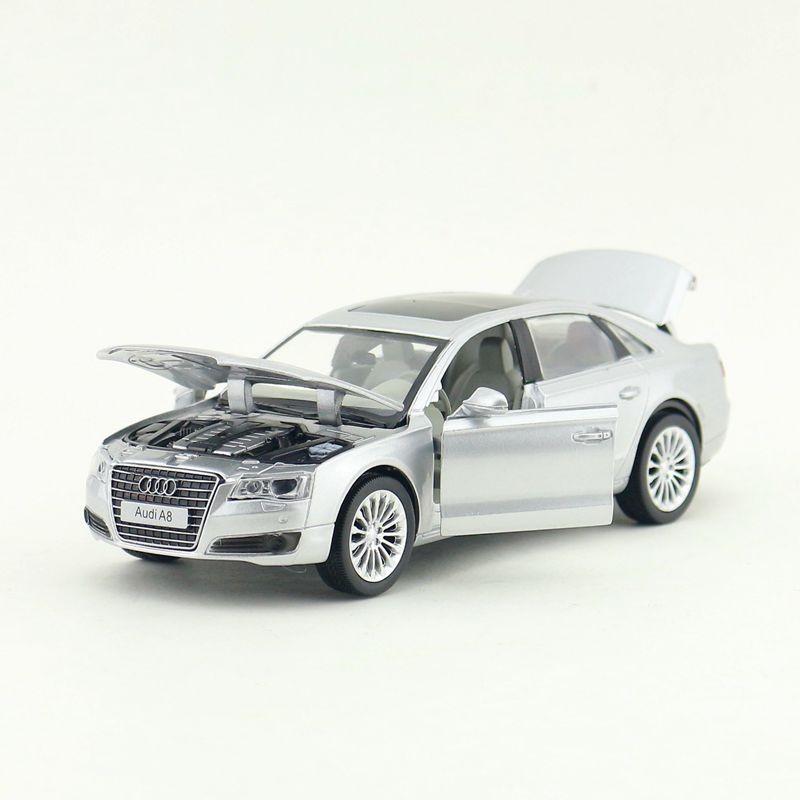 

Simulation Alloy Luxury Sedan Model Toy With Sound And Functions Light серебряный
