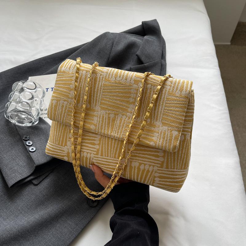 

Вместительная персонализированная повседневная сумка-мессенджер женская 2025 новая летняя ленивая маленькая квадратная сумка в стиле ins для поездок на работу, на плечо жёлтый