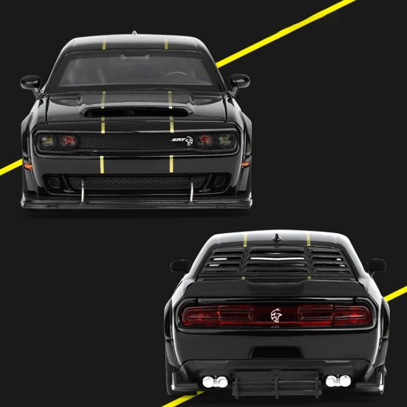 New 1/32 Challenger SRT Hellcat 2024 Alloy Car Model Sound and Light Pull Back Children's Toy Collectibles Birthday Gift