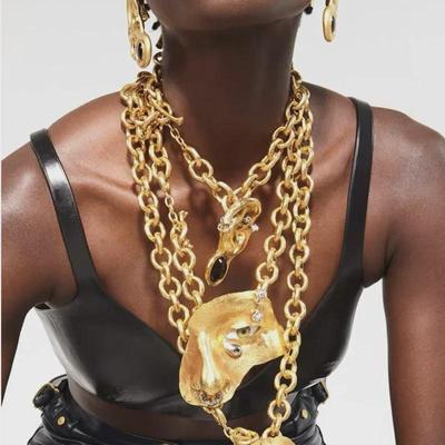 Trendige Hip-Hop Halbmasken-Anhänger-Halskette mit kubanischem Kettendesign