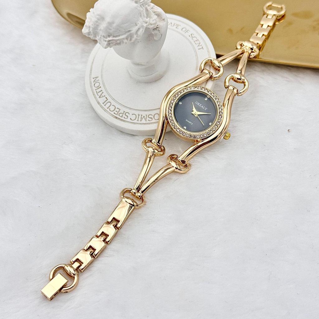 Women's Hot Style Fashion Quartz Watch - New Model & Customizable