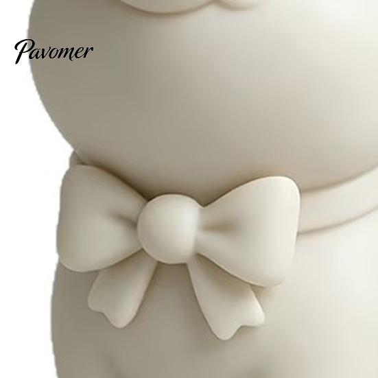 Smooth Surface Pig Statue 3D Printed Cute Bow Tie Figurine, Matte Cream White, Minimalist Animal Decor Statue, Car Dashboard Decoration Compact
