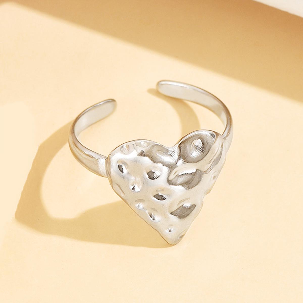 Personalized Embossed Heart Ring: Baroque Style Stainless Steel for Women