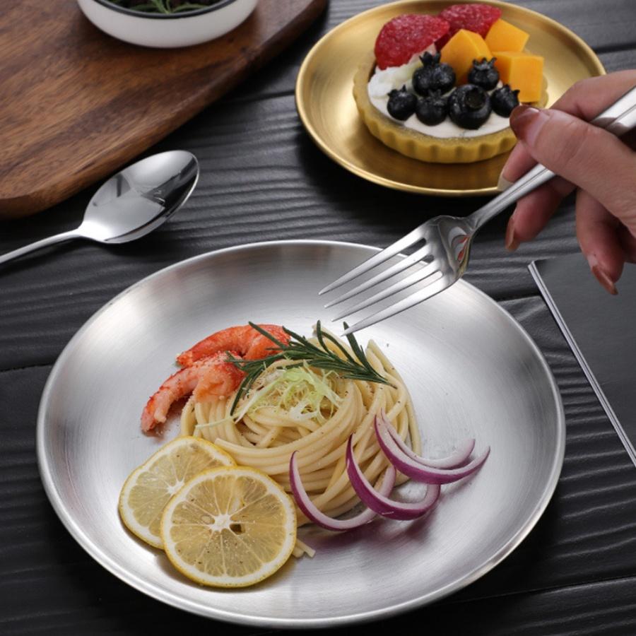 Stainless Steel Round Plate Grape Shaped Fruit Tray for Hotel Eco-Friendly Serving Food Tray