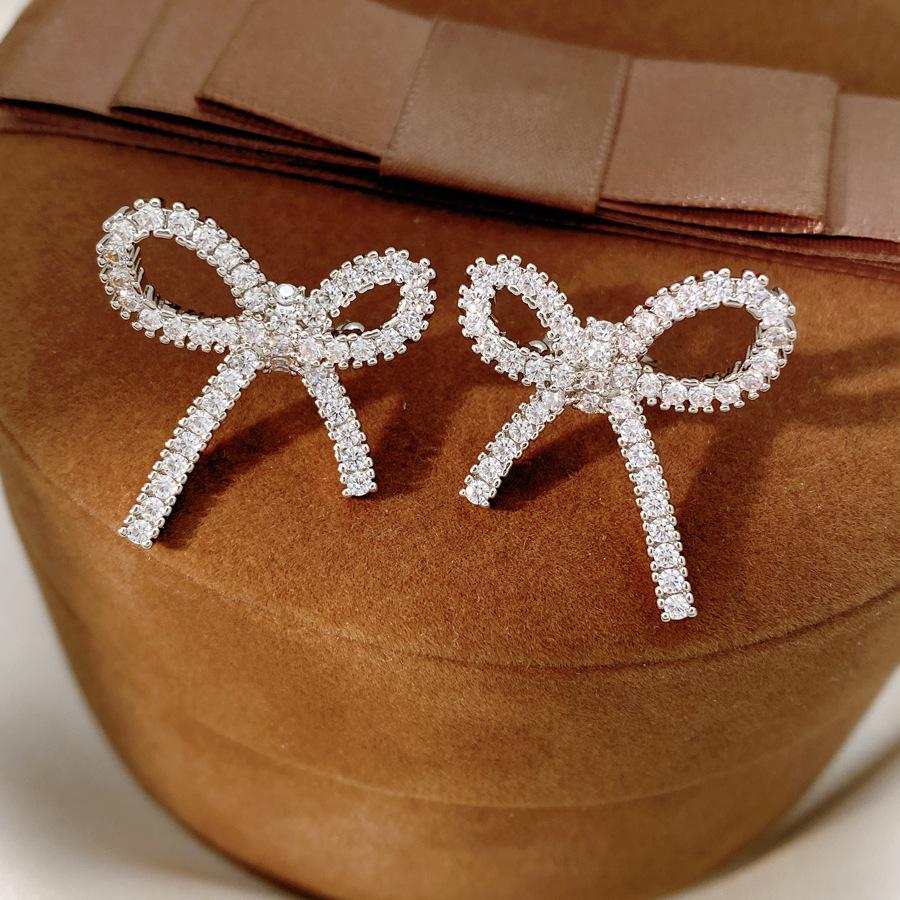 Zircon Bow Cross Cartilage Ear Clip - No Piercing Needed, Elegant and Unique Design