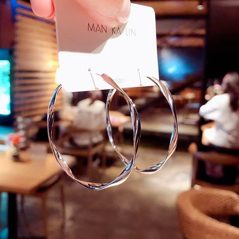 Big Hoop Earrings Ring Round Female Ear Rings Gold Large Circle Earring Huggies Personality Fashion Jewelry GiftsWholesale