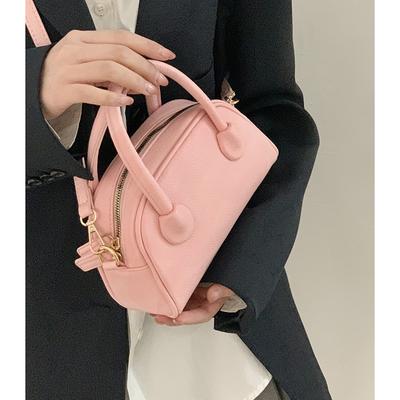French Niche Design Bag Women's Handbag 2025 New Fashion Shell Bag Simple Shoulder Messenger Bag