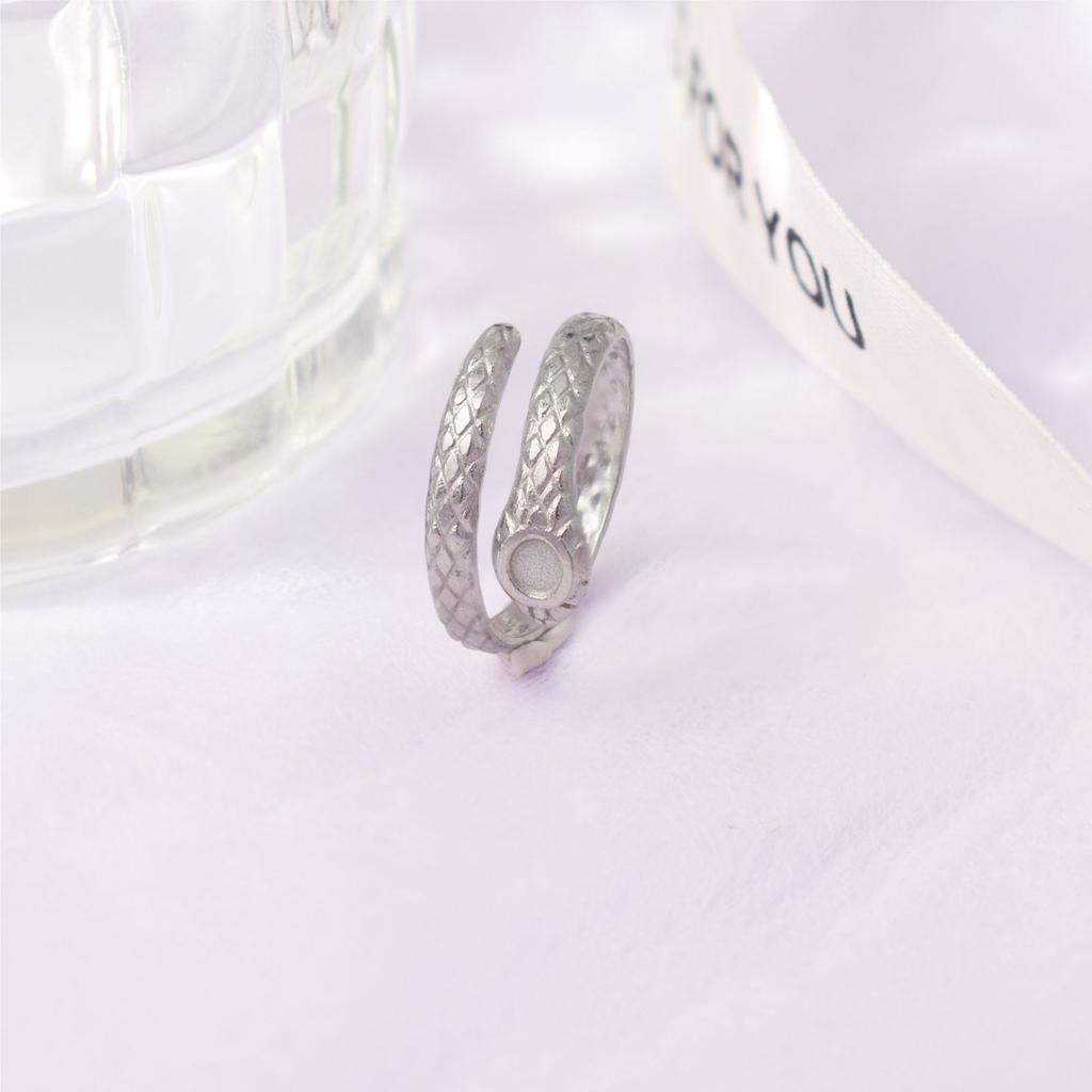 18K Gold-Plated Long Snake-Shaped Titanium Steel Ring Female, Hip-Hop Punk Style Opening Adjustable Ring