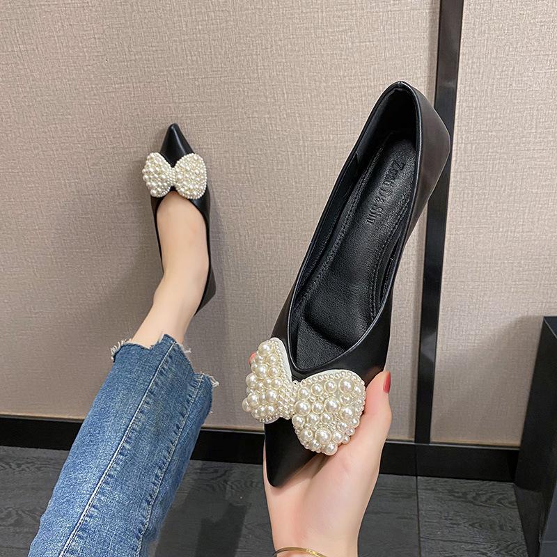 New Women Leather Flat Shoes Beautiful Pearl Bowknot Casual Boat Shoes Fashion Slip-on Loafers