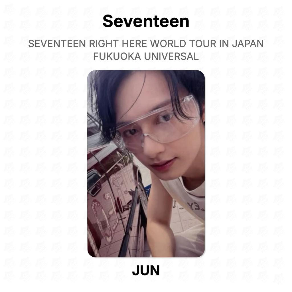 Seventeen RIGHT HERE WORLD TOUR IN JAPAN FUKUOKA UNIVERSAL Official Photocard