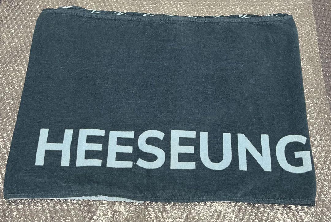 

[Б/У] ENHYPEN ЛЕТНЯЯ ВЕРСИЯ ПОЛОТЕНЦЕ С КАПЮШОНОМ Полотенце Хисын