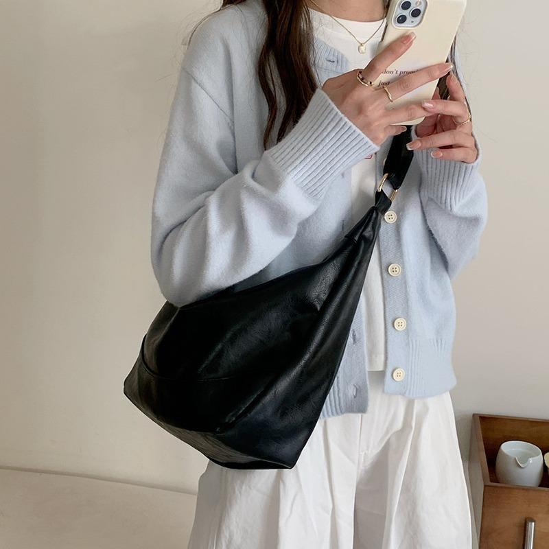 Large Capacity Dumpling Bag Women's New Summer Shoulder Messenger Bag Students Commute To Class Pink Tote Bag