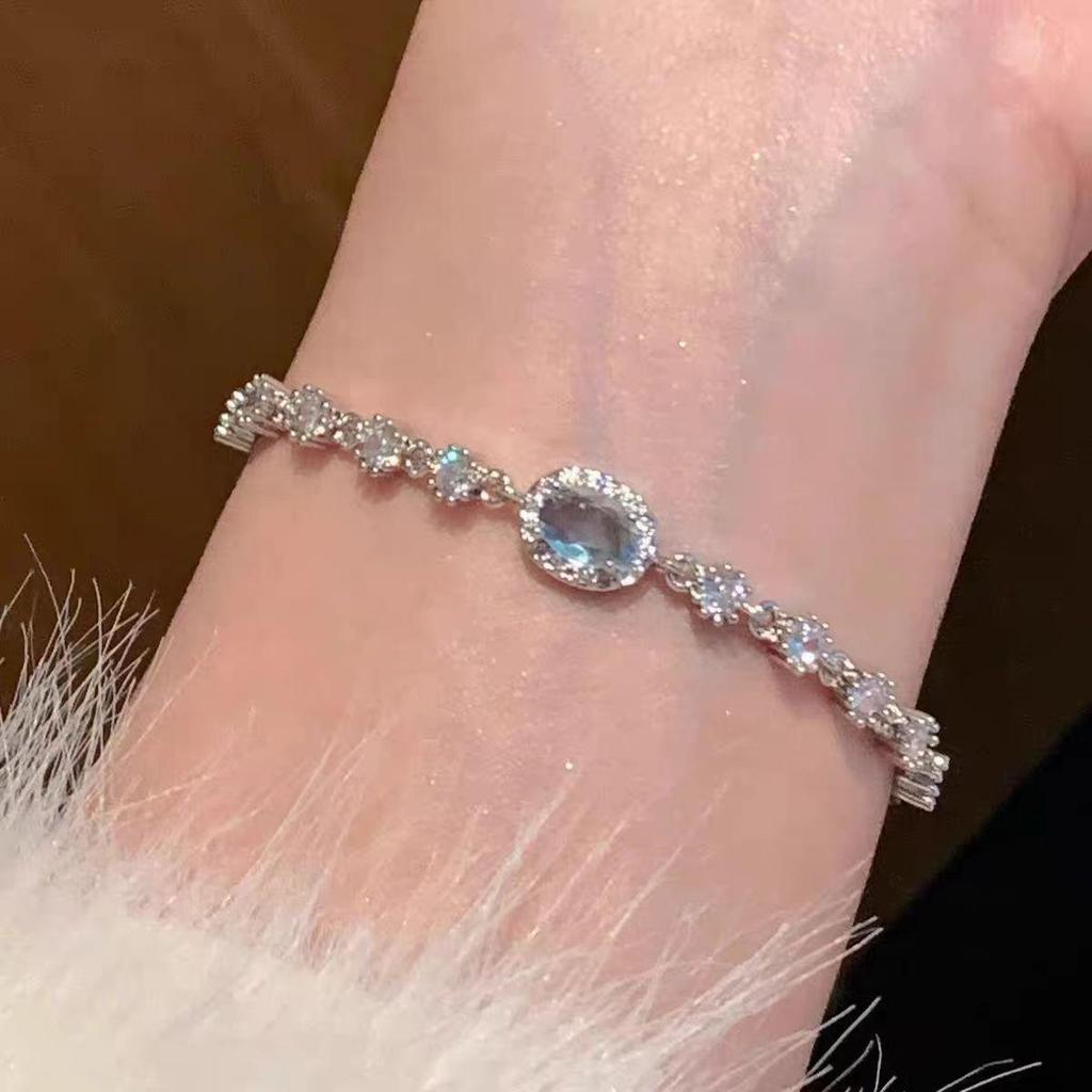 French Dream Flower Garden Zirconia Bracelet - Versatile Sparkly Beaded Accessory for Women & Girls