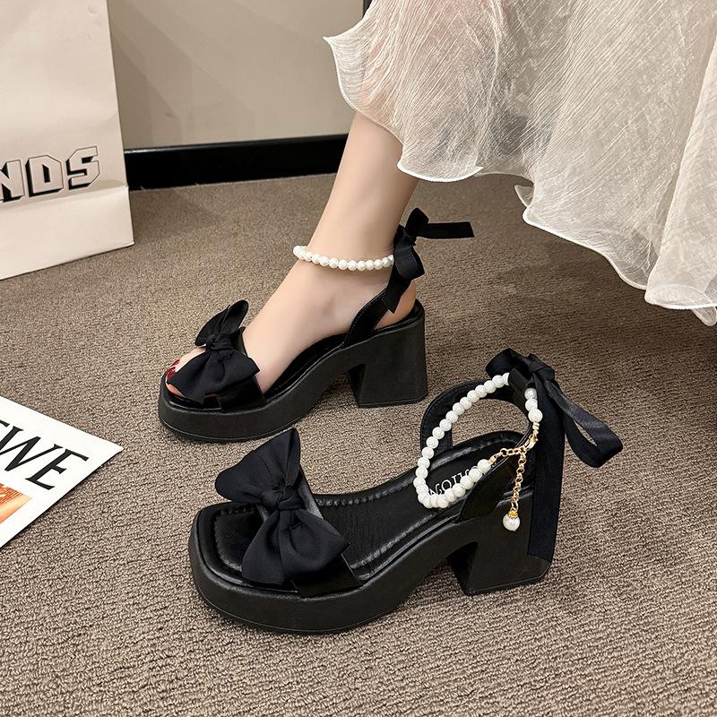 

Женские сандалии лето 2025 новые модные и универсальные с жемчужным носком французский высокий каблук 40 чёрный
