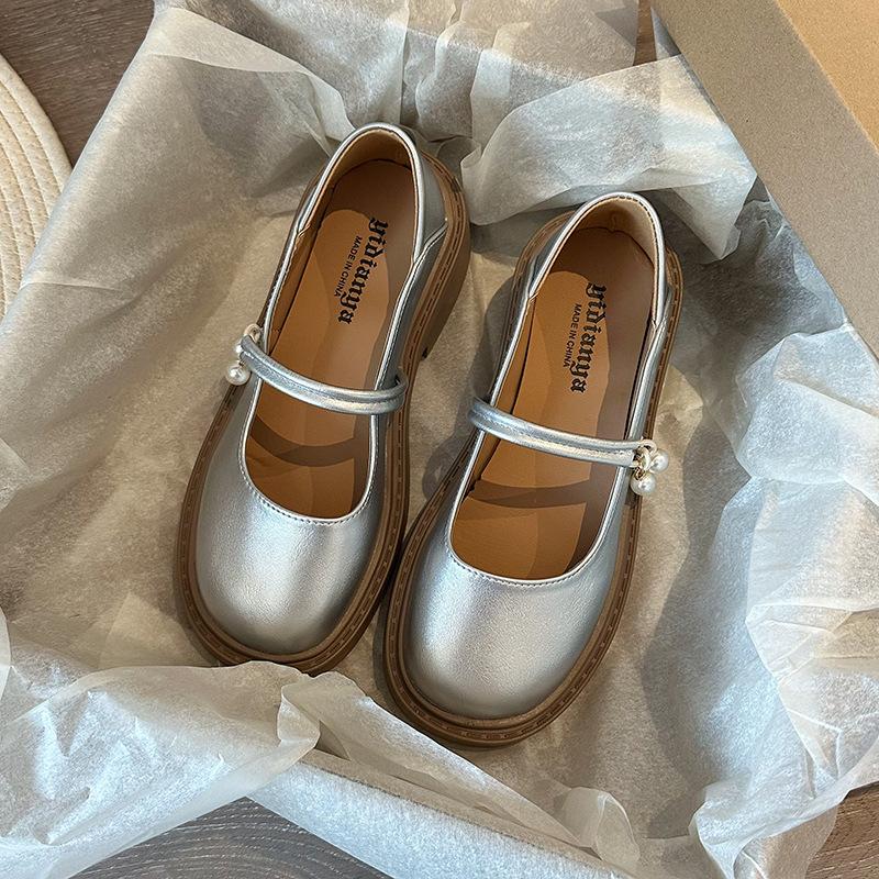 Mary Jane small leather shoes women's flat single shoes new summer skirt sandals gentle wind