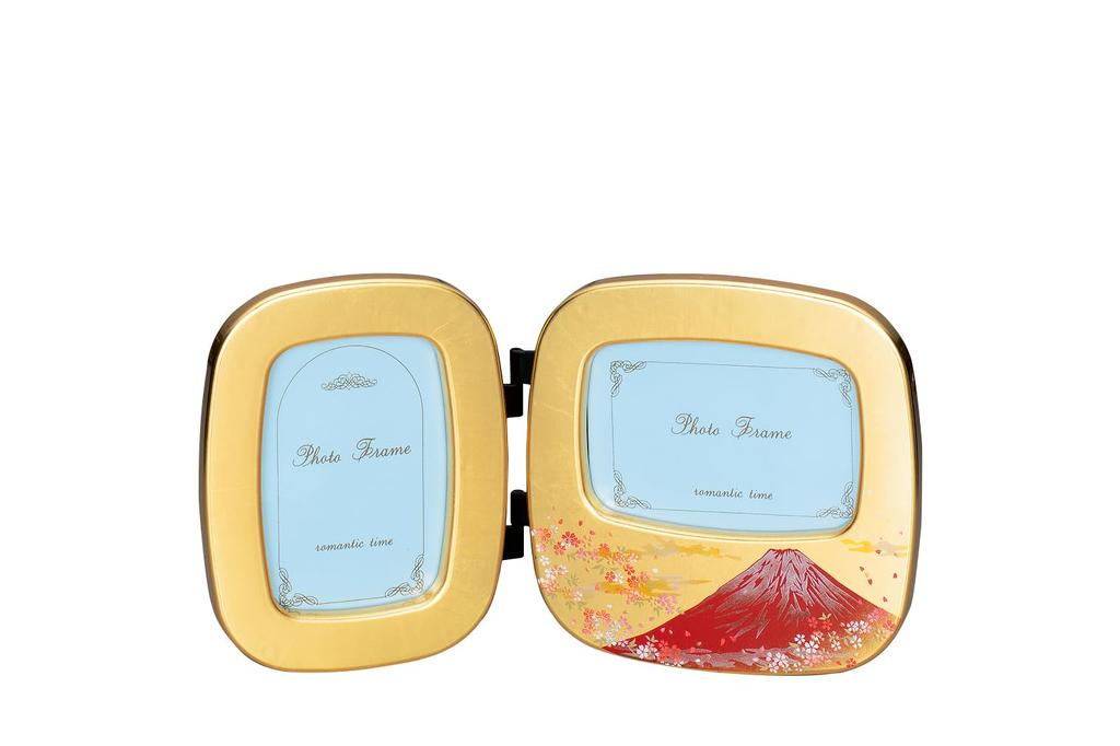 Nakatani Brothers Company "Yamanaka Lacquer" Photo Stand with Gold Leaf, Cherry Blossoms and Red Fuji, 37-2914
