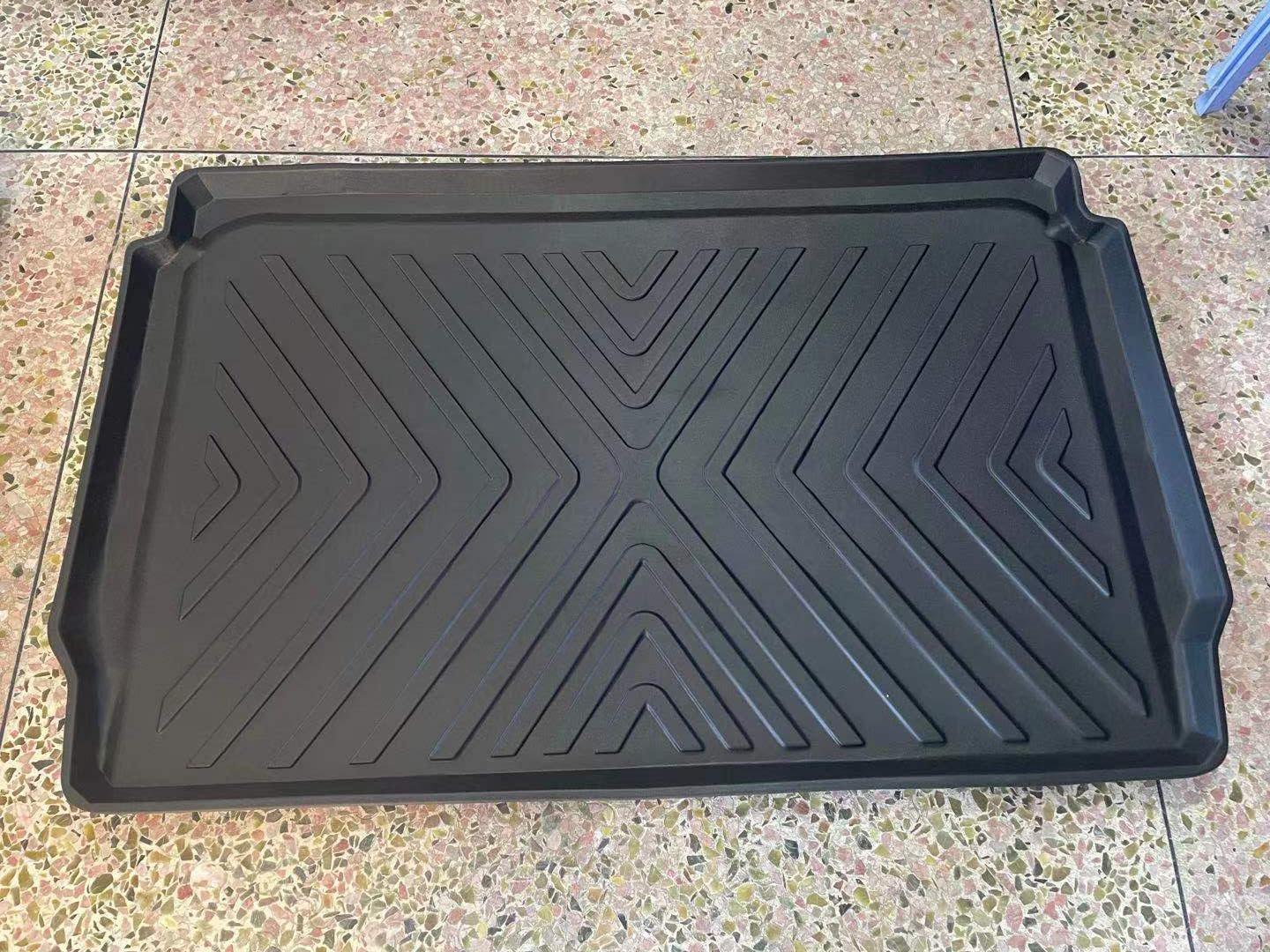 Водонепроницаемый коврик в багажник на заднюю дверь Suzuki NV100 Clipper Rio DR17W Trunk Mat