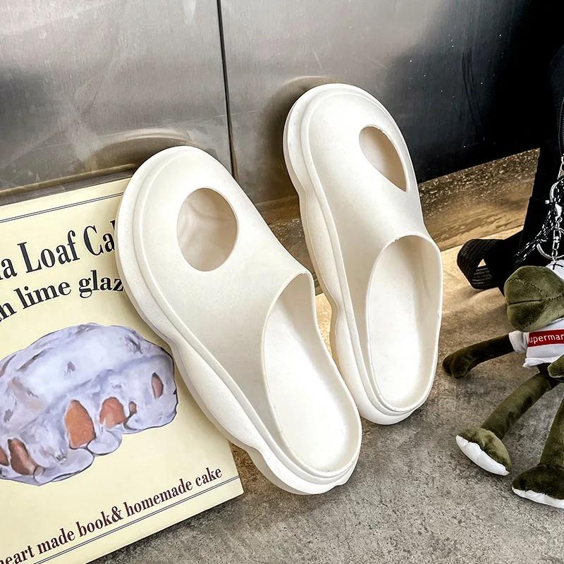 News 2025 Products Fashion Comfort Soft Garden Shoes Sandals Breathable Lightweight Big Size 45 Men/women Outdoor Beach Slippers