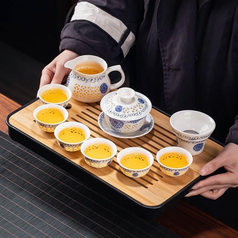 Porcelain Hollow Beehive Gaiwan Tea Set – Elegant Chinese Kung Fu Tea Cup with Lid