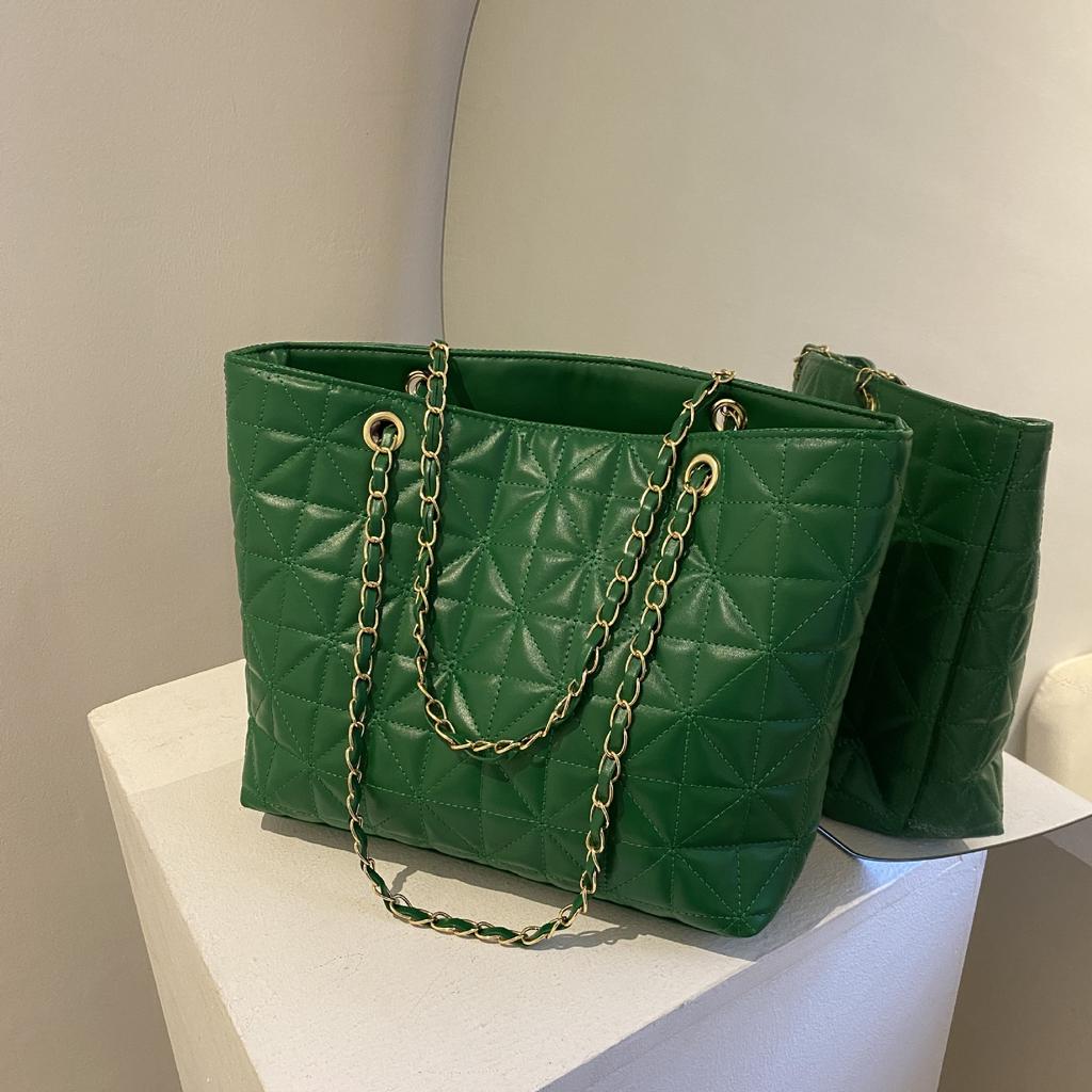 Versatile Foreign Style Chain Rhombus Indentation Tote Bag Women's Large-capacity Popular Trend Personalized Student Shoulder Bag