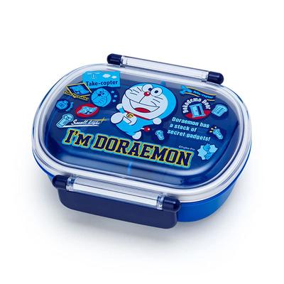 Sanrio svačinový box pro děti 360 ml Vhodný do mikrovlnné trouby, myčky a sušičky nádobí Včetně nálepky na jméno Vyrobeno v Japonsku Postavička Doraemon 878804 SANRIO