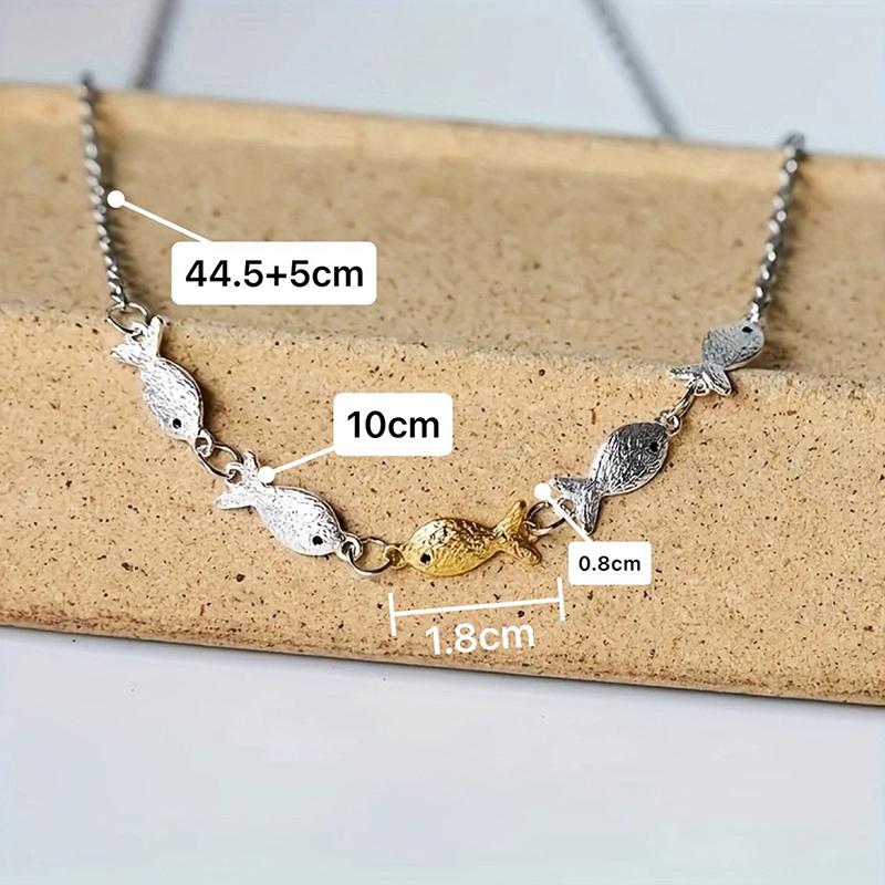 Simma mot strömmen Litet guldfiskhalsband Inspirerande uppmuntrande halsband Justerbara smycken för kvinnor män